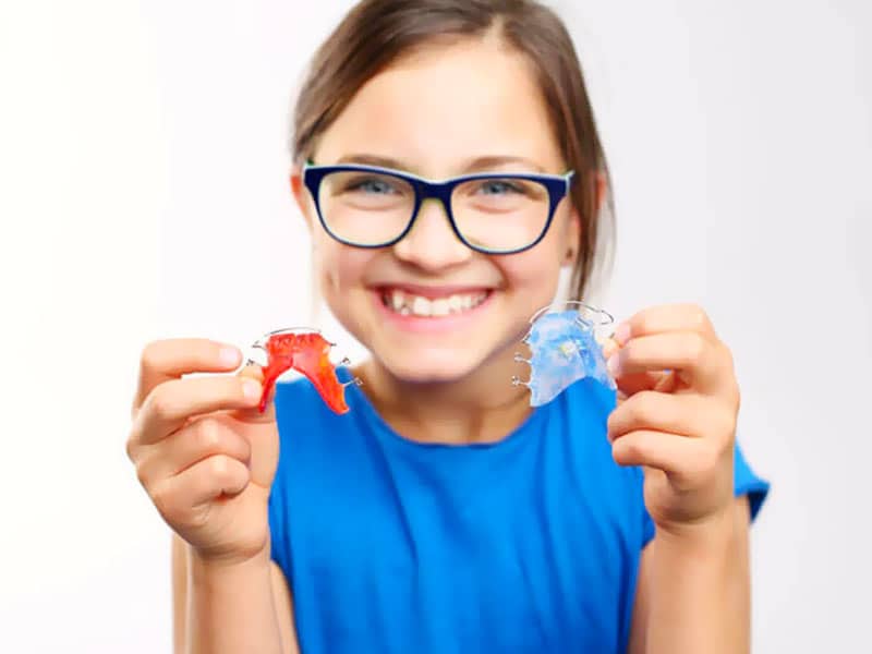 Orthodontie Enfant Orthodontiste Yvelines Dr SAMAMA à Paris 78110 Vésinet Boucle de seine Pecq Croissy Chatou Houille Montesson Marly Maison Laffitte invisalign